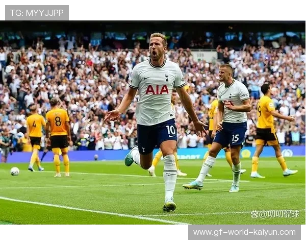 凯恩精细控球化解包夹，热刺由此完成攻转守